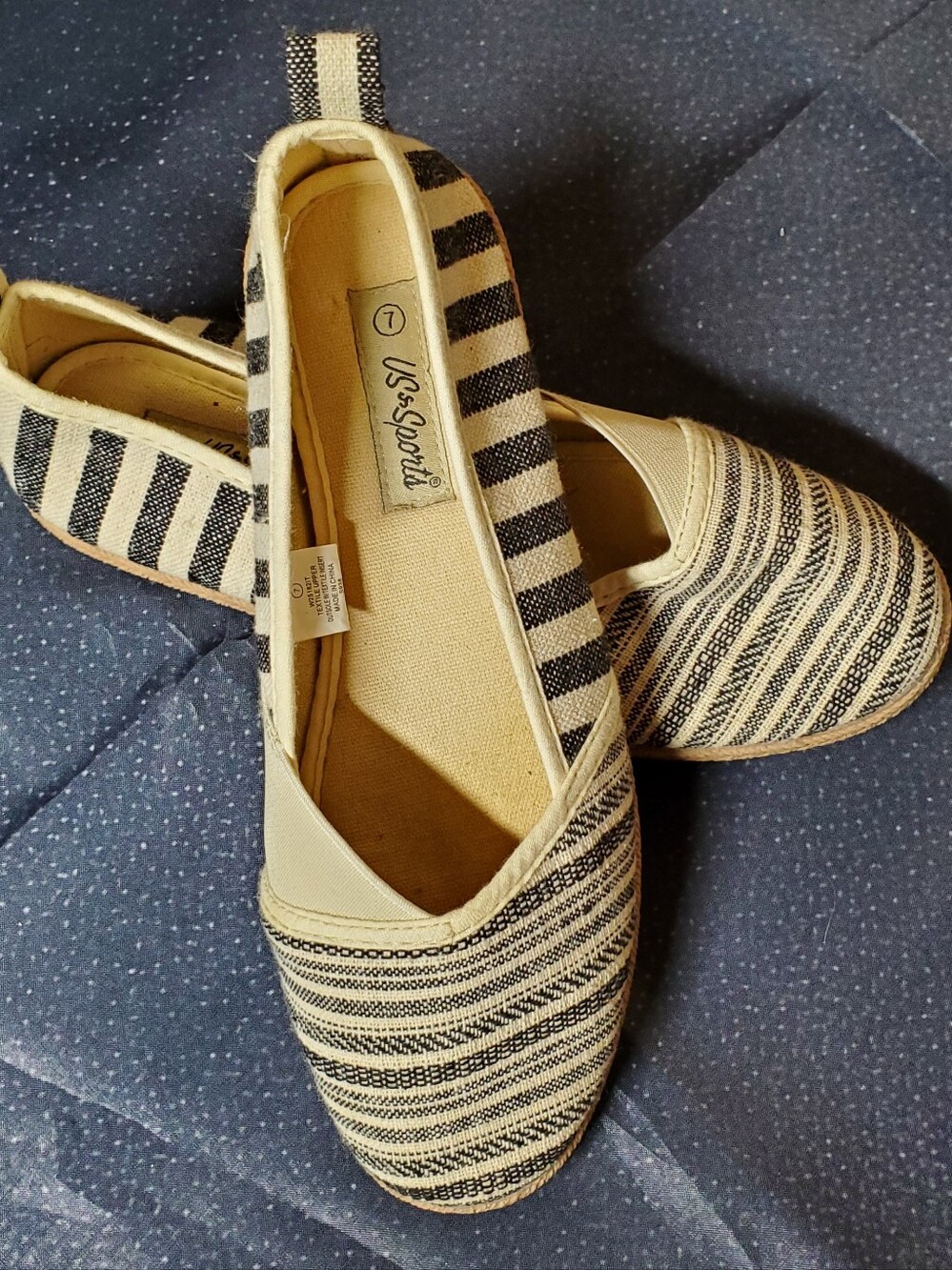 US Sports Black & Cream Striped Canvas Slip-On Espadrille Flats Size 7